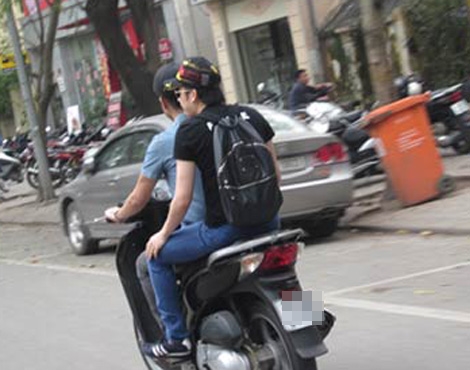 Sao Việt và những kỷ niệm cùng... xe máy 30