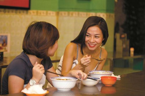 Sao Việt và sở thích đi ăn quán vỉa hè 22
