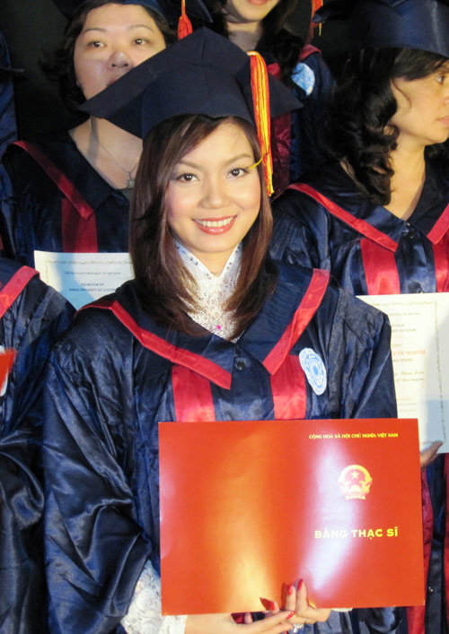 Khoảnh khắc sao Việt rạng rỡ trong lễ tốt nghiệp 6