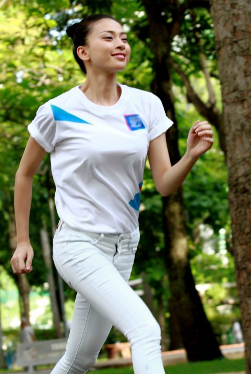5 người đẹp của showbiz Việt được thế giới ch&uacute; &yacute; 14