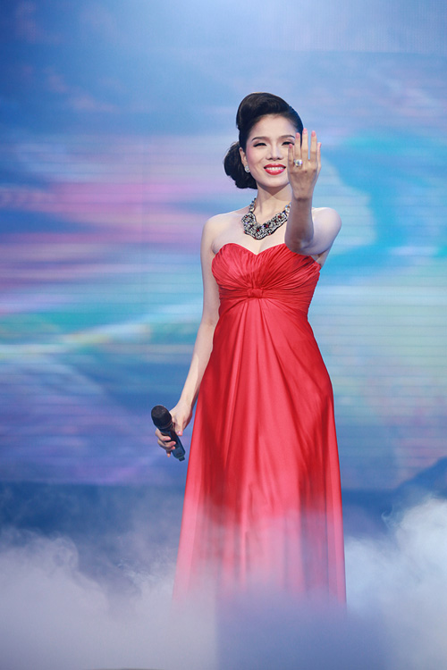 X-Factor Việt: Ngôi sao nào sẽ ngồi "ghế nóng"? 8