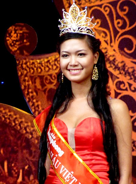 Vì sao Hoa hậu Việt mãi đứng "mấp mé" với thế giới? 4