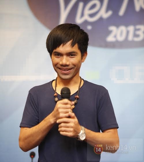 Ya Suy "đá xéo" Đinh Mạnh Ninh trong họp báo Vietnam Idol 2
