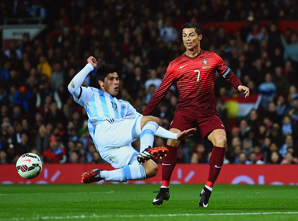 ĐT Anh tiếp mạch chiến thắng, Messi "thua" trước Ronaldo 2