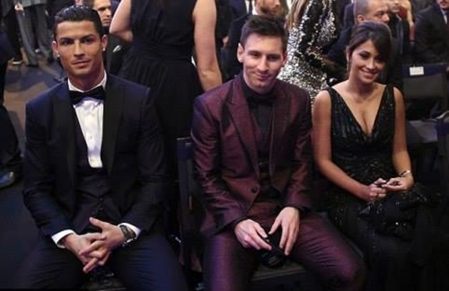 Báo Bồ Đào Nha hé lộ nguyên nhân Ronaldo chia tay Irina Shayk 1