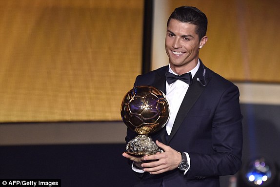 Ronaldo hò hét đầy phấn khích sau khi giành QBV FIFA 2014 4