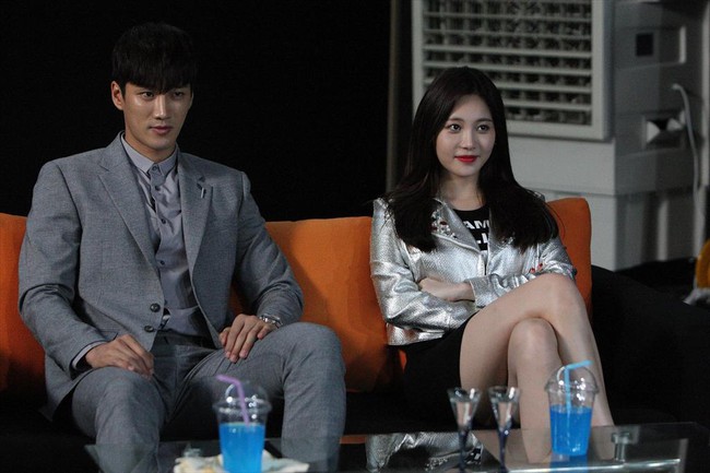 H&atilde;y sẵn s&agrave;ng cho cuộc đổ bộ của 7 bom tấn phim H&agrave;n sẽ thi&ecirc;u đốt m&agrave;n ảnh th&aacute;ng Bảy - Ảnh 4.