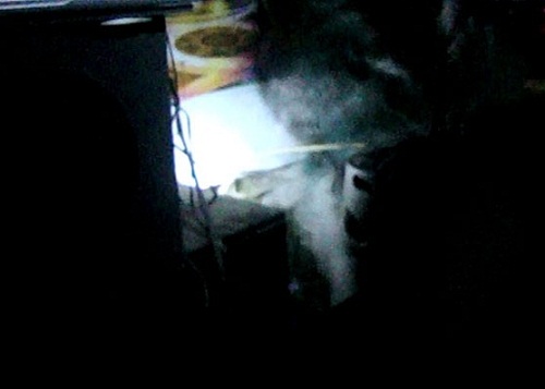 Hà Nội: Hàng loạt tivi bất ngờ phát nổ, bốc khói 2