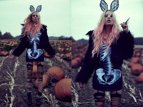 X-Halloween: cuộc thi thời trang "kỳ qu&aacute;i" nhất đ&atilde; l&ecirc;n s&oacute;ng