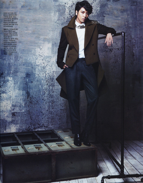 Th&ugrave;y Trang thi Asia's Next Top Model chưa xin ph&eacute;p 21