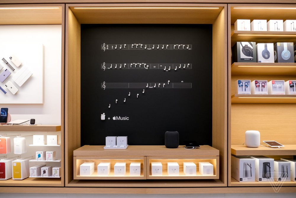 Vẻ đẹp gây nghiện của Apple Store chất nhất thế giới: Kiệt tác dưới lòng đất, hút khách hơn cả tượng Nữ thần Tự do - Ảnh 10.