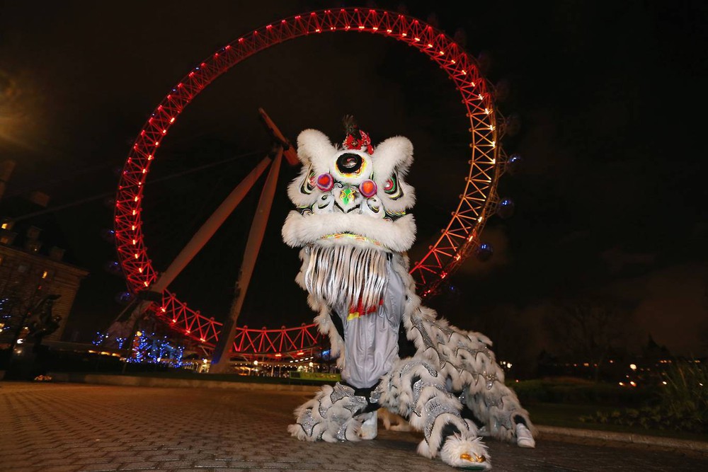 Ngắm khung cảnh rộn ràng đón Tết Nguyên Đán tại Chinatown ở London trong nửa thế kỷ qua - Ảnh 22.