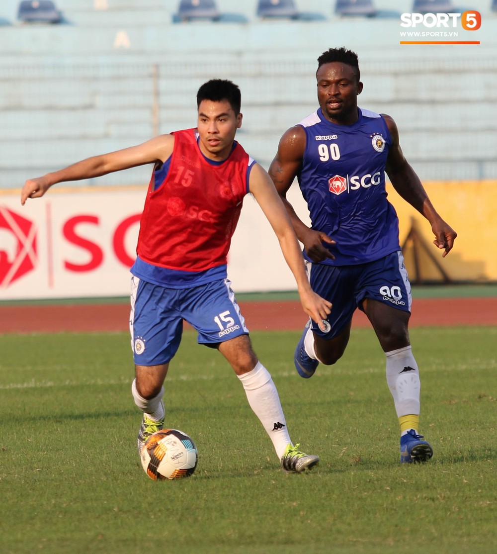Quang Hải bị quá tải sau Kings Cup, được HLV trưởng Hà Nội FC đặc cách khi về tới Việt Nam - Ảnh 9.