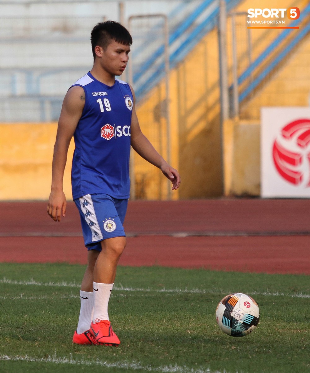 Quang Hải bị quá tải sau Kings Cup, được HLV trưởng Hà Nội FC đặc cách khi về tới Việt Nam - Ảnh 3.