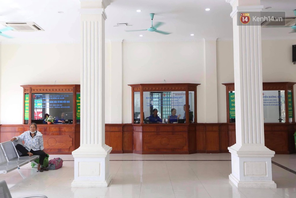 Ảnh: Người dân thủ đô ngỡ ngàng trước diện mạo mới ga Long Biên sau hơn 100 năm hoạt động - Ảnh 6. Ảnh: Người dân thủ đô ngỡ ngàng trước diện mạo mới ga Long Biên sau hơn 100 năm hoạt động - Ảnh 6.