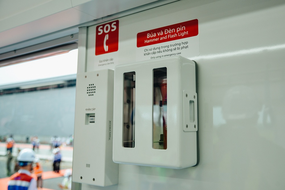 Cận cảnh nội thất hiện đại, cực xịn của đoàn tàu Metro số 1 đầu tiên vừa về Sài Gòn - Ảnh 9.