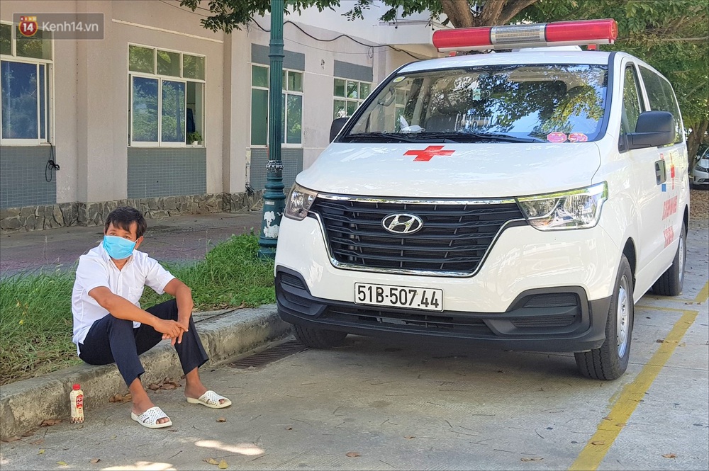 Ông Đoàn Ngọc Hải và xe cứu thương lần đầu đến Đà Nẵng: “Tôi rất sợ người dân hiểu lầm mình lợi dụng để kiếm tiền, nổi tiếng - Ảnh 1.