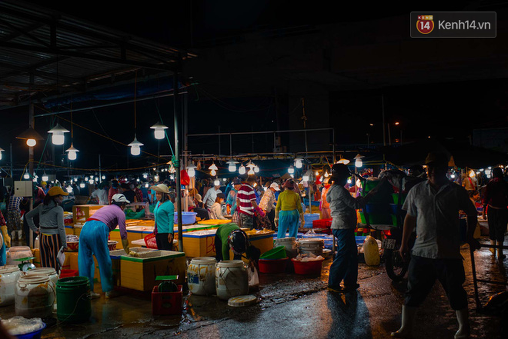 Người Hội An buồn thiu ngày chủ nhật: Ai thèm bình yên kệ chứ, tôi muốn phố cổ sôi động nhộn nhịp lắm rồi! - Ảnh 3.