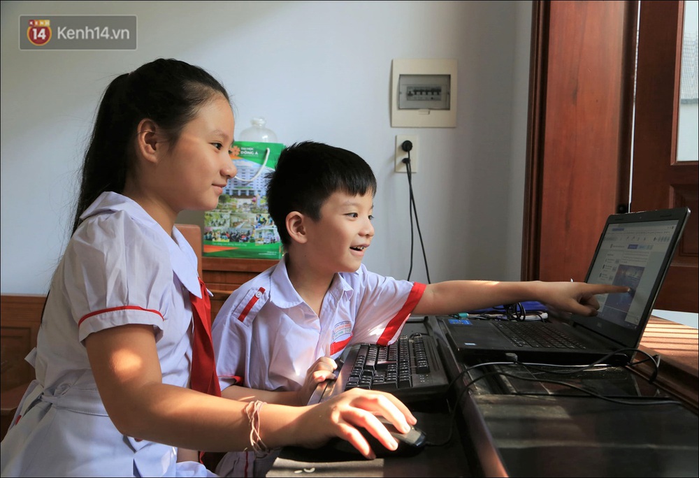 Nữ hiệu trưởng tại Đà Nẵng: 30 năm đi dạy, lần đầu tiên khai giảng không có học sinh - Ảnh 10. Nữ hiệu trưởng tại Đà Nẵng: 30 năm đi dạy, lần đầu tiên khai giảng không có học sinh - Ảnh 10.