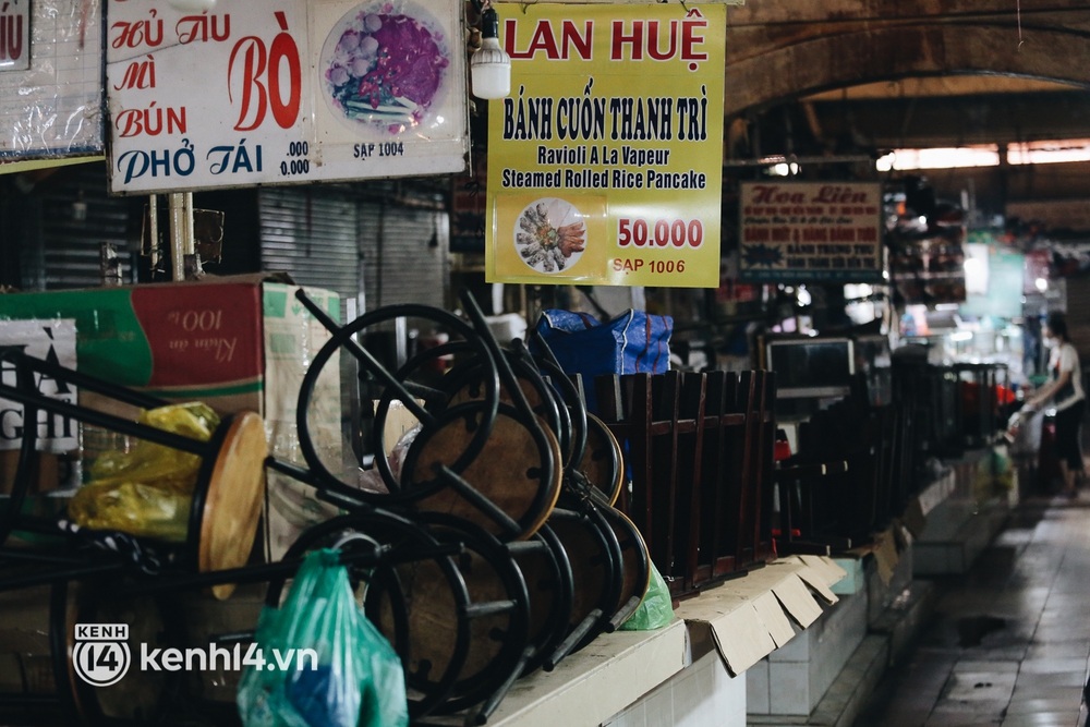 Tiểu thương phấn khởi khi chợ Bến Thành dần nhộn nhịp trở lại: Mừng lắm, mong Sài Gòn trở lại cuộc sống như ngày xưa - Ảnh 10.