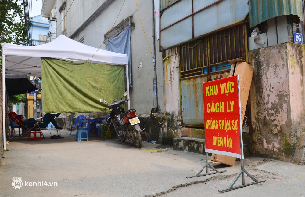 Ảnh: Bên trong công trường xây dựng ở Hà Nội - nơi vừa ghi nhận chùm 22 ca dương tính SARS-CoV-2 - Ảnh 11.