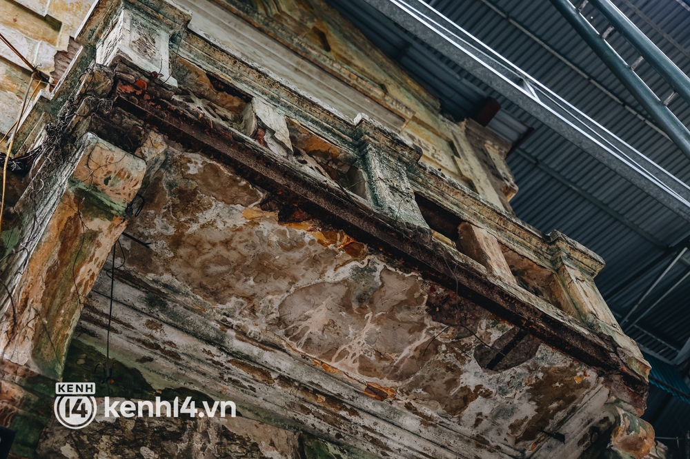 Ảnh: Biệt thự Pháp cổ rộng 1.000m2 bỏ hoang trên khu đất kim cương của Hà Nội giờ ra sao? - Ảnh 7. Ảnh: Biệt thự Pháp cổ rộng 1.000m2 bỏ hoang trên khu đất kim cương của Hà Nội giờ ra sao? - Ảnh 7.