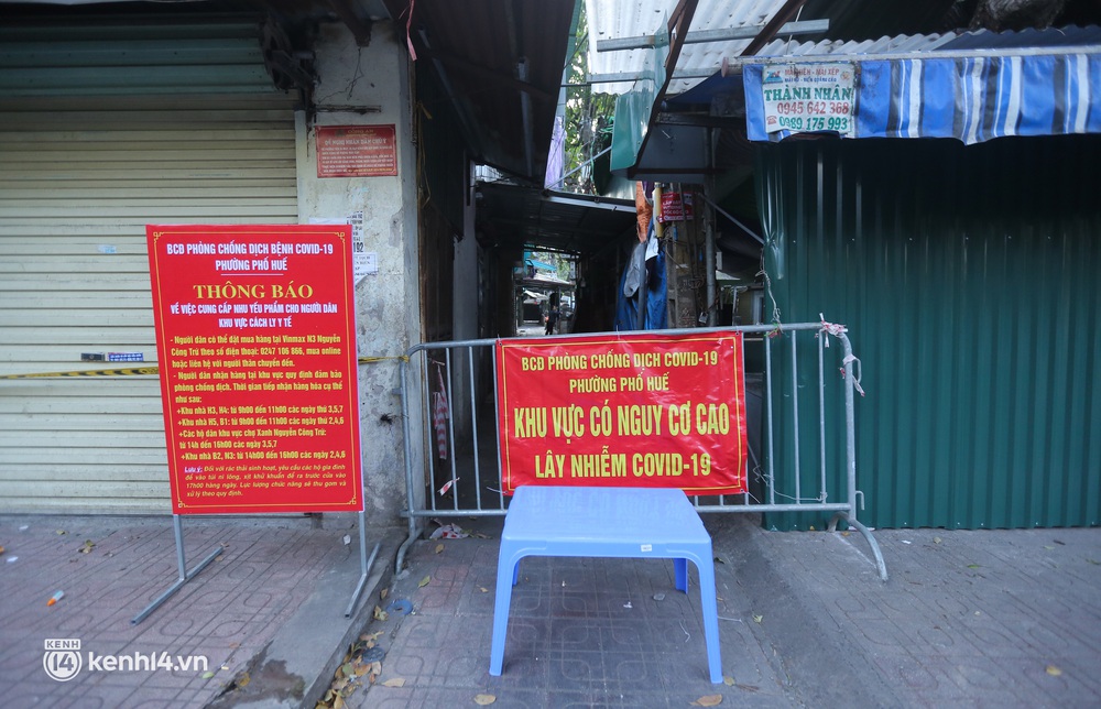 Hà Nội: Lập chốt cứng, phong toả một cụm dân cư phường Phố Huế do liên quan chùm ca bệnh 60 F0 - Ảnh 2.