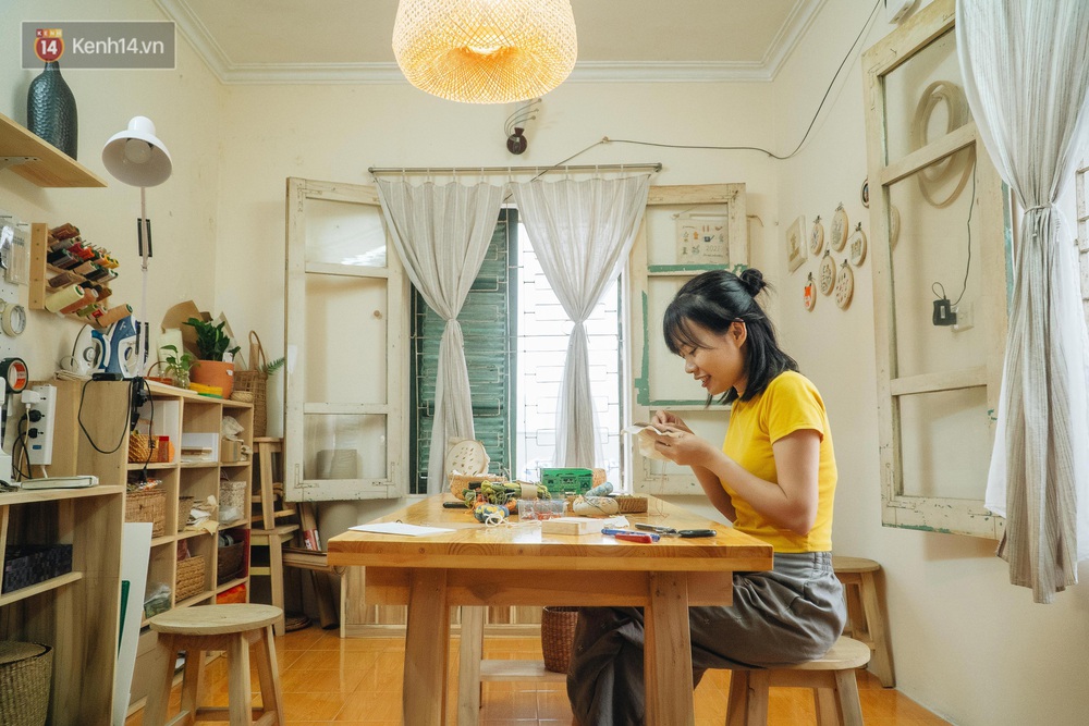Cô gái bỏ nghề kiến trúc, theo đuổi đam mê với... kim chỉ: Bạn lựa chọn được đi làm hay lại phải đi làm? - Ảnh 3.