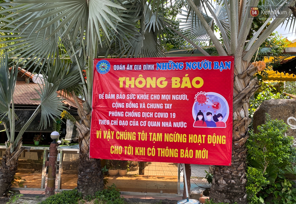 Bên trong quận Gò Vấp ngày đầu thực hiện cách ly xã hội theo Chỉ thị 16: Người dân bình tĩnh vượt đại dịch - Ảnh 8.