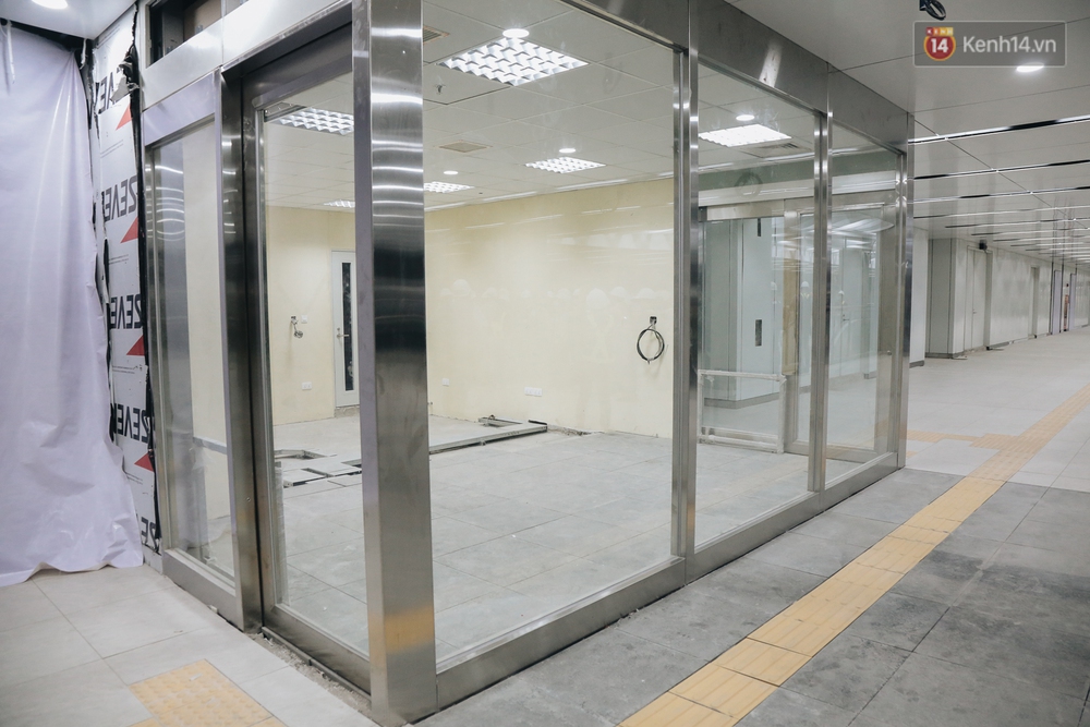 Cận cảnh nhà ga ngầm thứ 2 của Metro: Kiến trúc hiện đại, lượn sóng nhè nhẹ như sông Sài Gòn - Ảnh 7.
