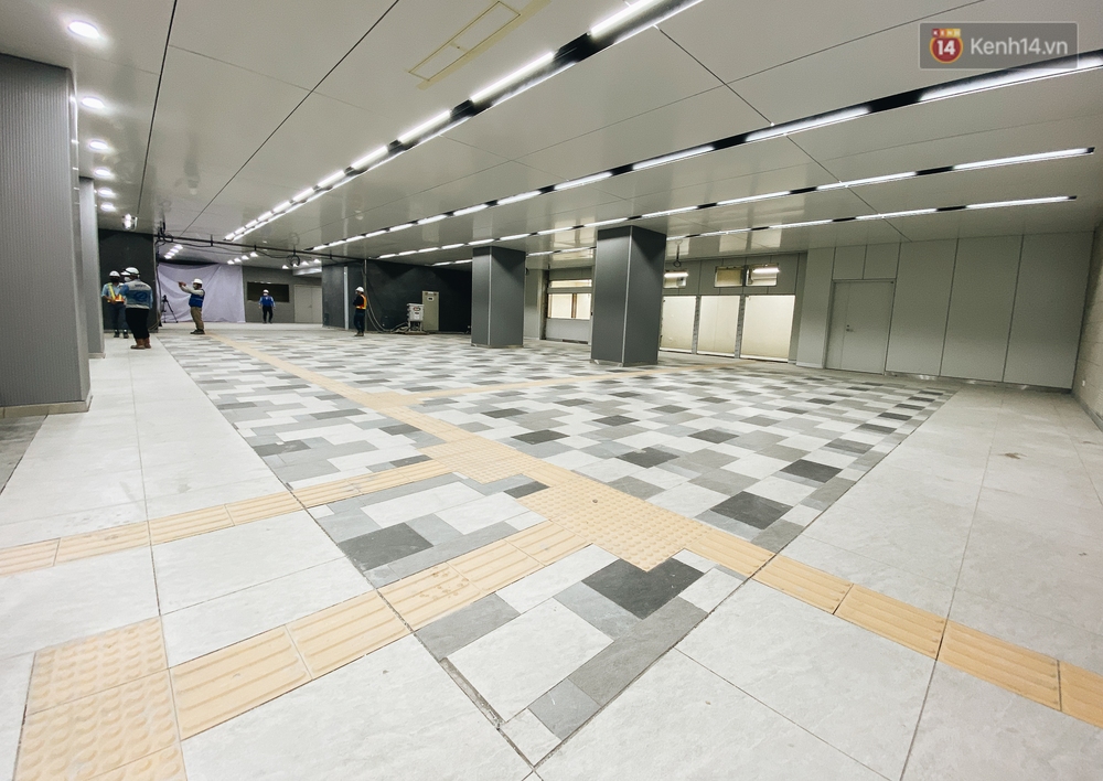Cận cảnh nhà ga ngầm thứ 2 của Metro: Kiến trúc hiện đại, lượn sóng nhè nhẹ như sông Sài Gòn - Ảnh 11.