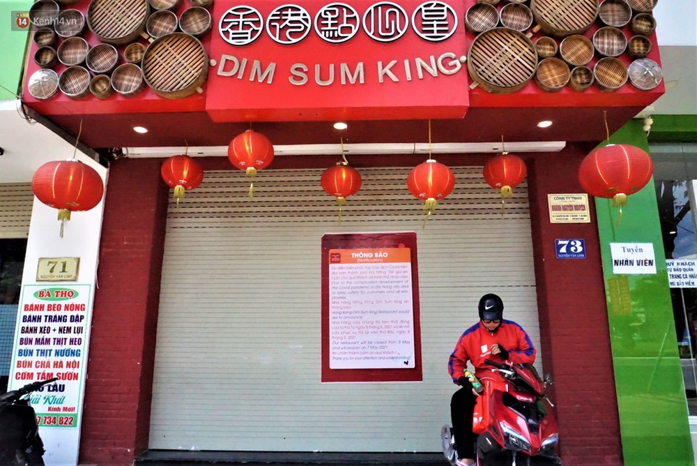 Chưa đến giờ G, nhiều hàng quán ở Đà Nẵng đã chủ động đóng cửa sớm để phòng dịch Covid-19 - Ảnh 6.