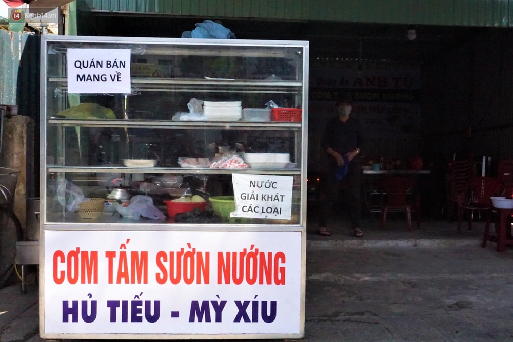 Chưa đến giờ G, nhiều hàng quán ở Đà Nẵng đã chủ động đóng cửa sớm để phòng dịch Covid-19 - Ảnh 8.
