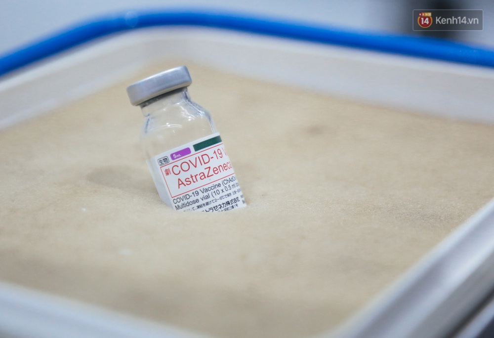 Cận cảnh 500 nhân viên khởi đầu cho chiến dịch tiêm chủng vaccine Covid-19 lớn nhất lịch sử tại TP.HCM - Ảnh 12.