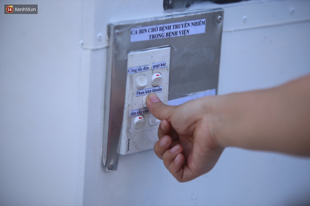 Giảng viên ĐH Bách Khoa sáng chế cabin chở bệnh nhân COVID-19 trong khu cách ly - Ảnh 5. Giảng viên ĐH Bách Khoa sáng chế cabin chở bệnh nhân COVID-19 trong khu cách ly - Ảnh 5.