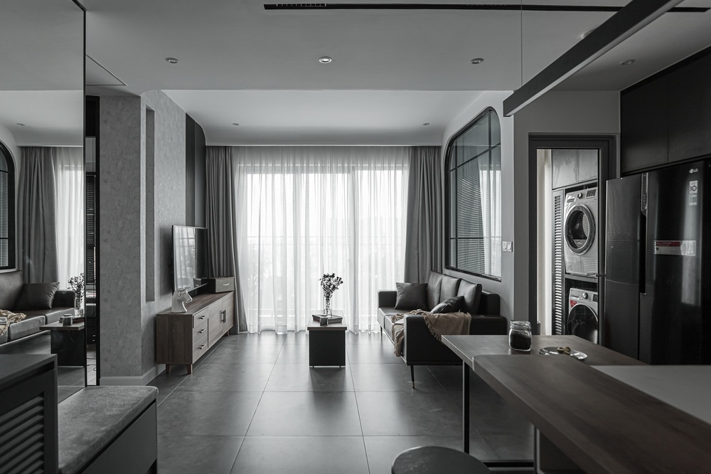 Vợ chồng trẻ mua căn hộ 76m2, chọn màu bê tông sắc lạnh nhìn chất như phim - Ảnh 3.