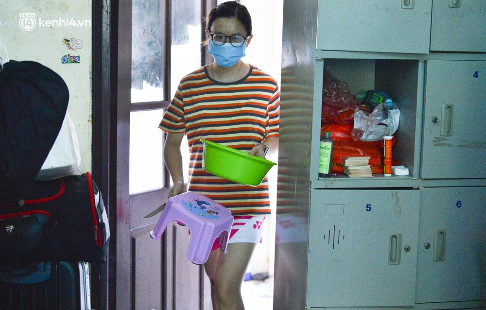 Cuộc sống những sinh viên mắc kẹt ở Hà Nội vì dịch Covid-19: Nhớ quê nhà nhưng chuẩn bị tâm lý nếu tiếp tục giãn cách - Ảnh 9. Cuộc sống những sinh viên mắc kẹt ở Hà Nội vì dịch Covid-19: Nhớ quê nhà nhưng chuẩn bị tâm lý nếu tiếp tục giãn cách - Ảnh 9.