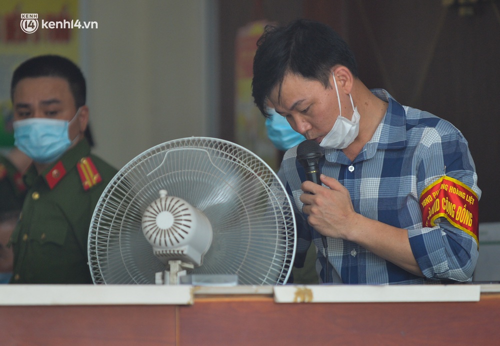 Hà Nội: Phong toả tạm thời chung cư HH4C Linh Đàm, lực lượng chức năng xem camera truy vết người liên quan - Ảnh 5.