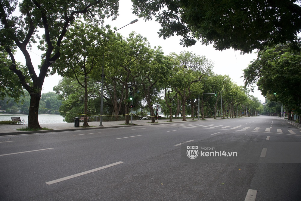 Ngày Quốc khánh đặc biệt: Cả Hà Nội, Sài Gòn và Đà Nẵng đều lặng yên, đồng lòng chiến thắng đại dịch - Ảnh 8. Ngày Quốc khánh đặc biệt: Cả Hà Nội, Sài Gòn và Đà Nẵng đều lặng yên, đồng lòng chiến thắng đại dịch - Ảnh 8.