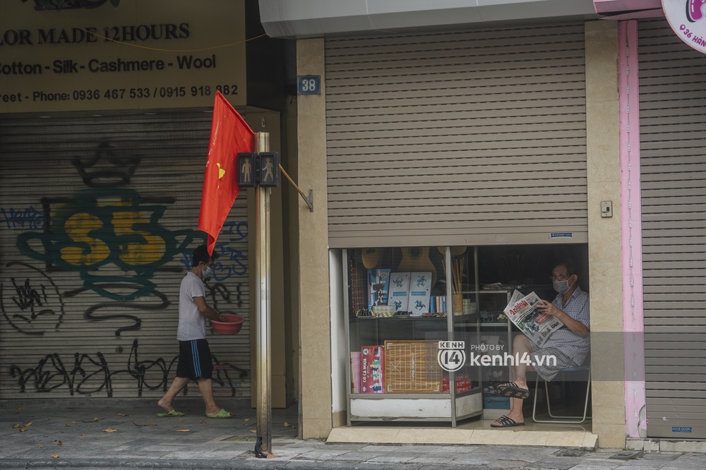 Ngày Quốc khánh đặc biệt: Cả Hà Nội, Sài Gòn và Đà Nẵng đều lặng yên, đồng lòng chiến thắng đại dịch - Ảnh 6. Ngày Quốc khánh đặc biệt: Cả Hà Nội, Sài Gòn và Đà Nẵng đều lặng yên, đồng lòng chiến thắng đại dịch - Ảnh 6.
