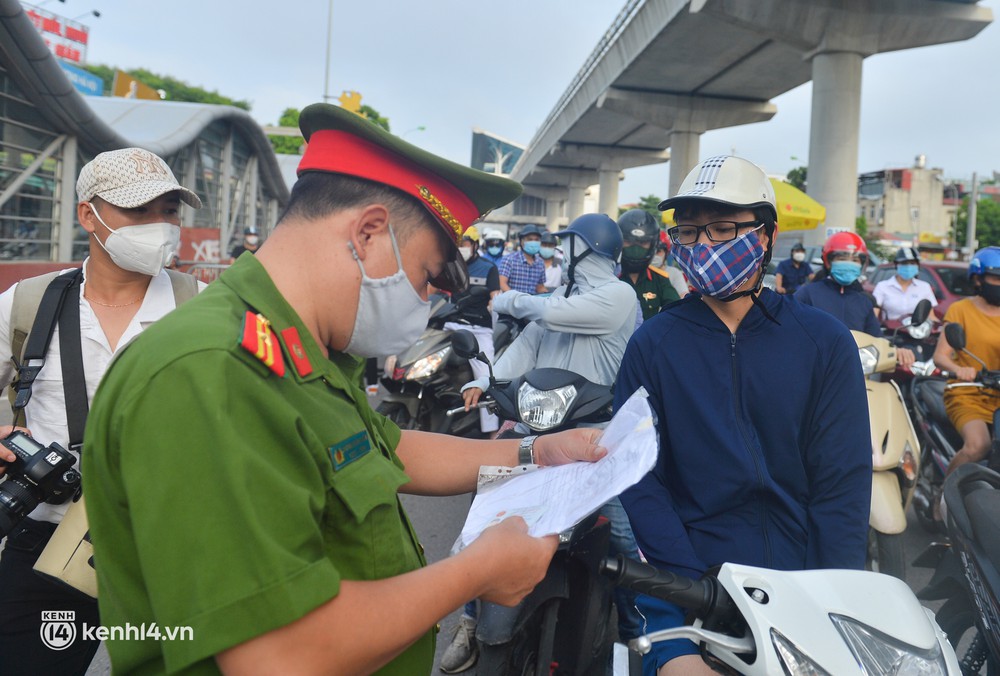 Diễn biến dịch ngày 6/9: Hà Nội thêm 38 ca COVID-19, riêng Thanh Xuân 20 trường hợp; Chủ tịch TP.HCM lên sóng livestream, đối thoại về định hướng sau 15/9 - Ảnh 3.