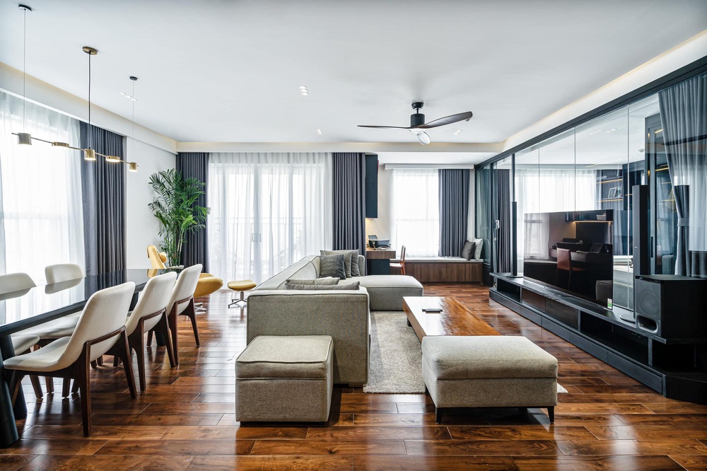 Cô nàng có cái tên siêu lạ tự thiết kế nhà thô 115m2 thành căn hộ chất lừ, team đam mê màu đen chắc chắn kết nổ đĩa - Ảnh 1. Cô nàng có cái tên siêu lạ tự thiết kế nhà thô 115m2 thành căn hộ chất lừ, team đam mê màu đen chắc chắn kết nổ đĩa - Ảnh 1.