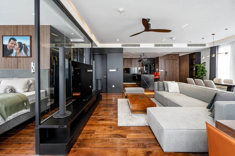 Cô nàng có cái tên siêu lạ tự thiết kế nhà thô 115m2 thành căn hộ chất lừ, team đam mê màu đen chắc chắn kết nổ đĩa - Ảnh 6. Cô nàng có cái tên siêu lạ tự thiết kế nhà thô 115m2 thành căn hộ chất lừ, team đam mê màu đen chắc chắn kết nổ đĩa - Ảnh 6.