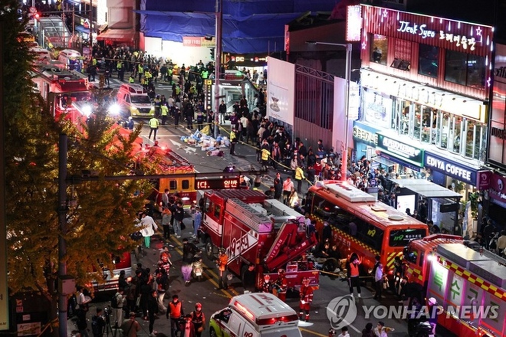 Toàn cảnh hiện trường thảm kịch giẫm đạp tại lễ hội Halloween (Hàn Quốc): 154 người thiệt mạng, nhiều người tử vong tại chỗ - Ảnh 3.