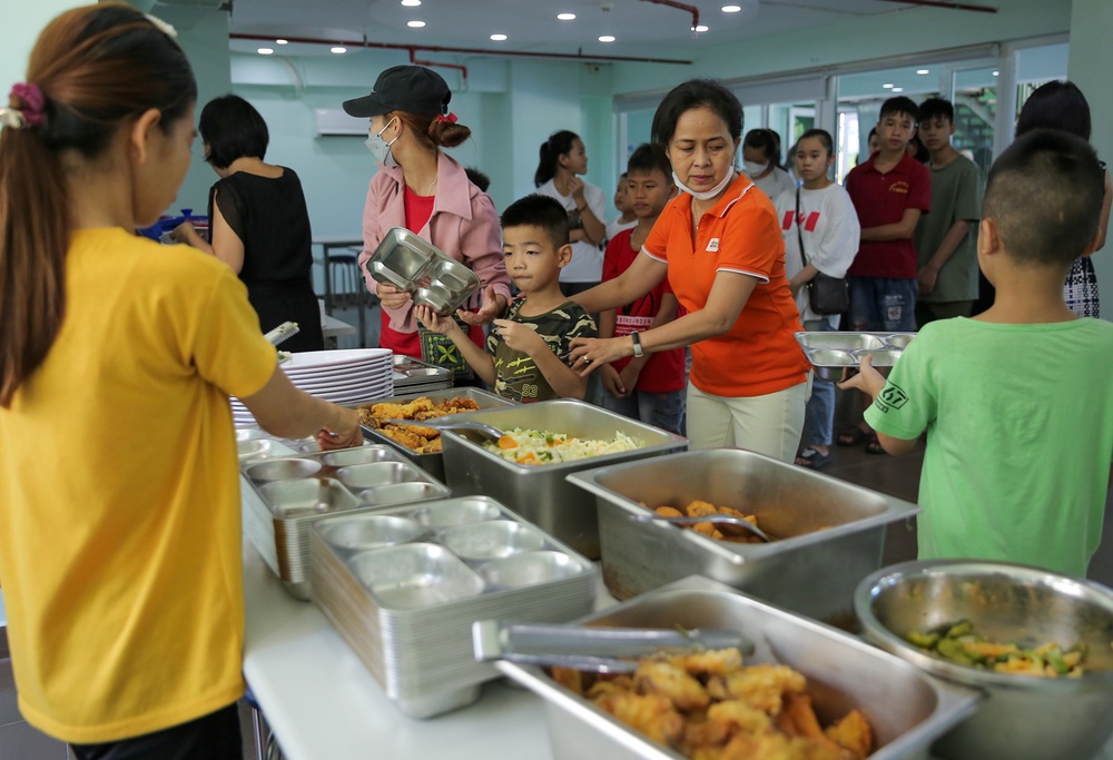 Những thầy cô không bục giảng của hơn 200 học sinh mồ côi vì Covid-19 tại Trường Hy Vọng - Ảnh 5.