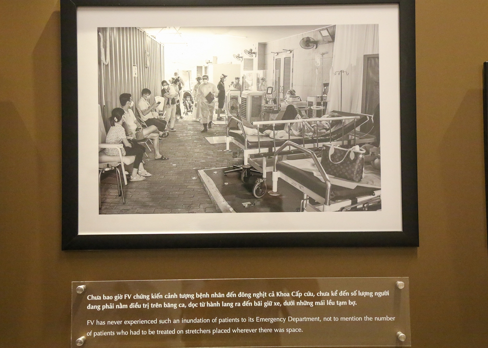 Nhiếp ảnh gia người Pháp ghi lại những khoảnh khắc chống dịch xúc động tại Việt Nam - Ảnh 8.