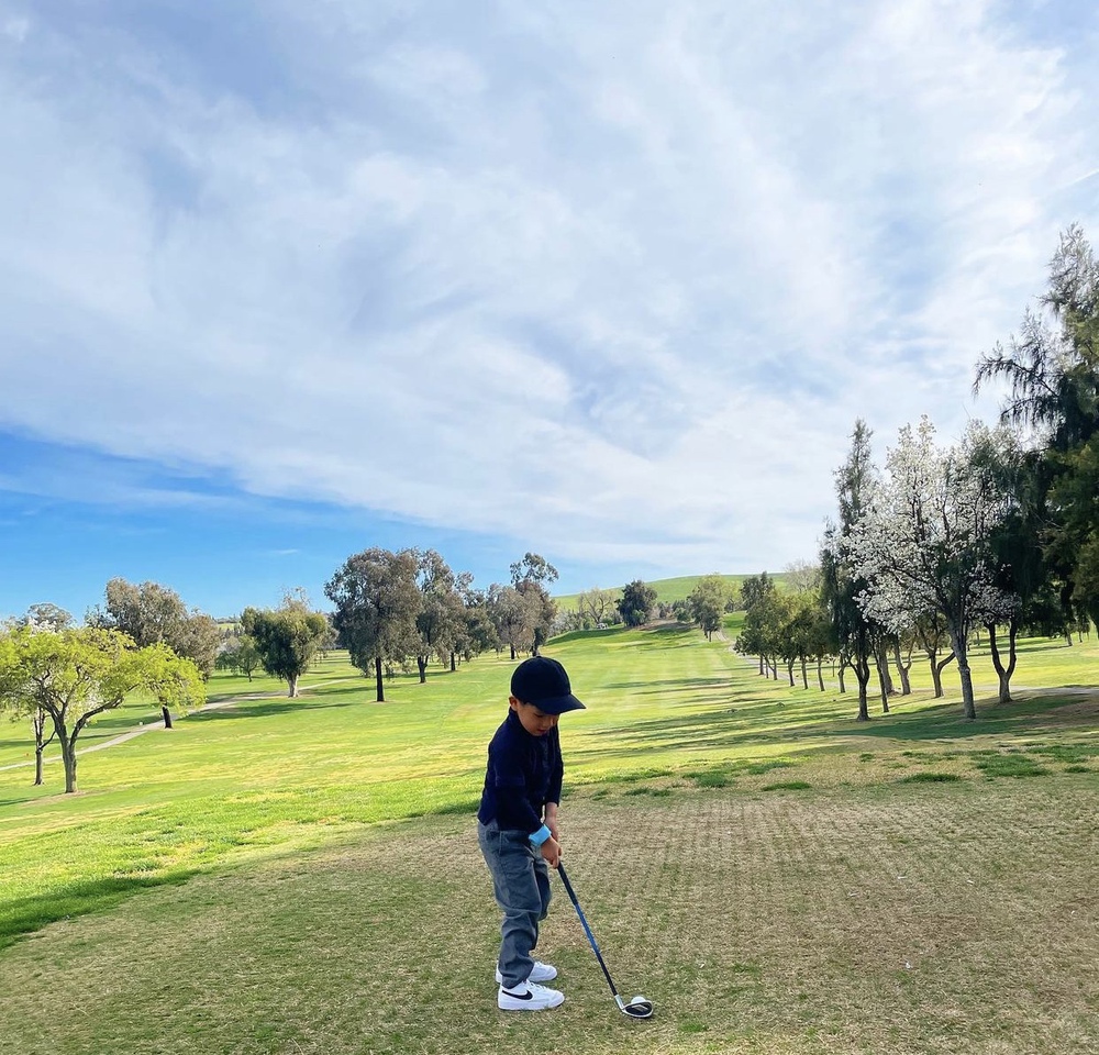     Pham Huong noble son: 3 years went to the golf course with his mother, the most surprising thing is that only in the association of rich children?  - Photo 5.