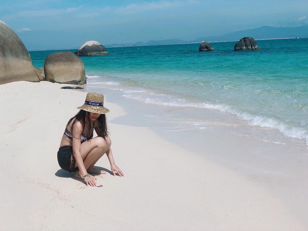 Hòn đảo Việt Nam được nhận xét nước trong xanh hơn cả bể bơi, xứng danh thiên đường biển hot nhất mùa hè năm nay - Ảnh 15.