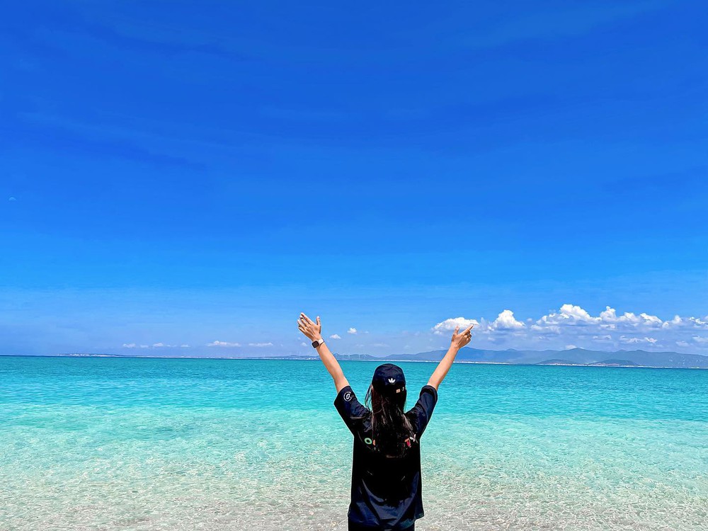 Hòn đảo Việt Nam được nhận xét nước trong xanh hơn cả bể bơi, xứng danh thiên đường biển hot nhất mùa hè năm nay - Ảnh 16.