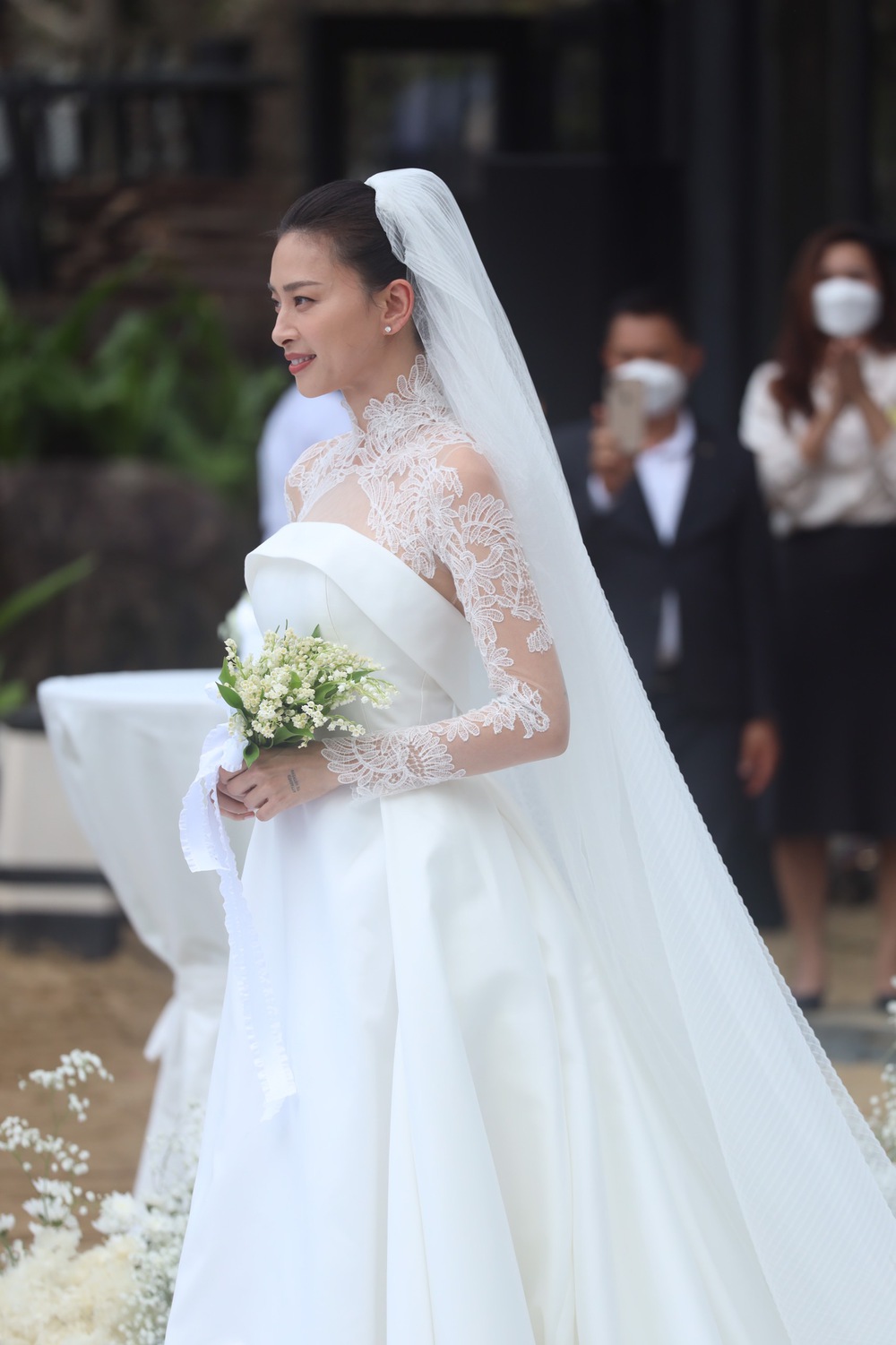 Bộ đôi visual hot nhất hôm nay là ai, nhìn Ngô Thanh Vân với Huy Trần trong đám cưới là rõ! - Ảnh 2.
